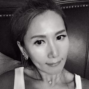 Meet your Posher, Moon